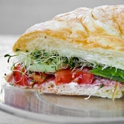 Veggie & Salami Croissant Sandwich - Recipe photo by pipandebby