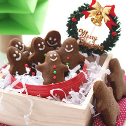 Gingerbread Man Cookies - Recipe photo by food-4tots