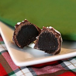 Oreo Truffles - Recipe photo by theculinarycouple