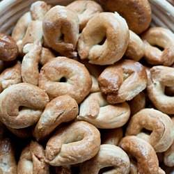 Taralli Pugliesi - Recipe photo by lucullian