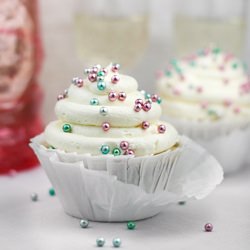Sparkling Champagne Cupcakes - Recipe photo by sprinklebakes
