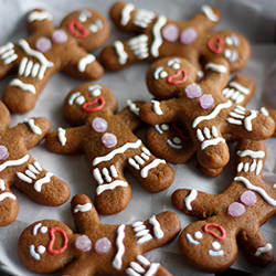 Gingy-bread Men - Recipe photo by unmacaronrose