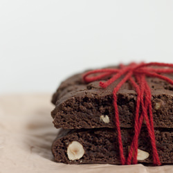 Chocolate Hazelnut Biscotti - Recipe photo by falovi