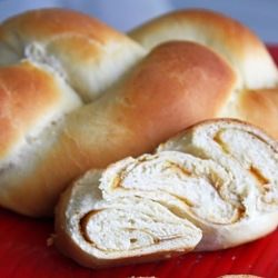 Swirled Pumpkin Challah - Recipe photo by mlle.ameda