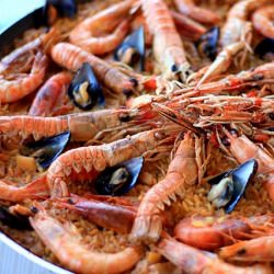 Typical Spanish Seafood Paella - Recipe photo by cocinaparaemancipados