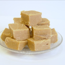 Peanut Butter Fudge - Recipe photo by Kitchen Comments