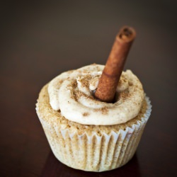 Vanilla Chai Cupcakes - Recipe photo by mtwt2c