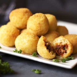 Arancini with Ragù - Recipe photo by gourmantine
