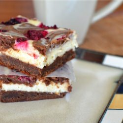 Raspberry Cheesecake Brownies - Recipe photo by bekita