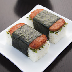 Spam Musubi w/ Furikake - Recipe photo by junbelen