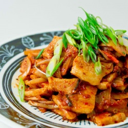 Buta Kimchi - Recipe photo by norecipes