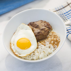 Hawaiian Loco Moco - Recipe photo by junbelen