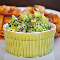 Plantain Chips with Avocado Salsa - Recipe photo by clstar