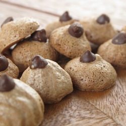 Ice Cream Cookies (Mocha Meringues) - Recipe photo by nasilemaklover