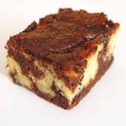 Two Tone Chocolate Brownies - Recipe photo by thesqueeproject