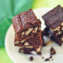 Brownies with Pecans and Macadamia - Recipe photo by addalittlelove