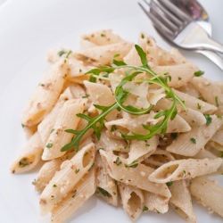 Penne with Walnut Parsley Pesto - Recipe photo by vanillla