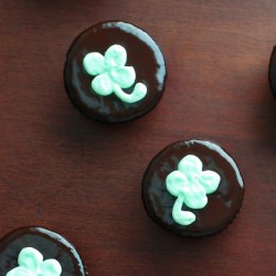 Thin Mint Shamrock Cupcakes - Recipe photo by sixbittersweets