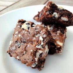 Cookies N Creme Brownies - Recipe photo by bakerita