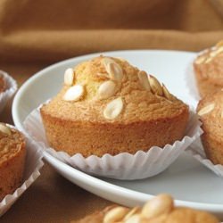 Kueh Bahulu - Recipe photo by nasilemaklover