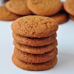Fresh Ginger Molasses Cookies - Recipe photo by dlyn