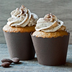 Choffy Vanilla Cupcakes - Recipe photo by WhipperBerry
