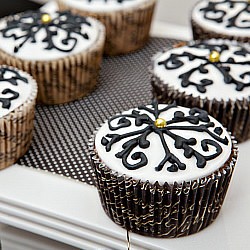 Cupcakes - Recipe photo by misobakes