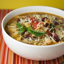 Minestrone w/ Black-Eyed Peas - Recipe photo by pipandebby
