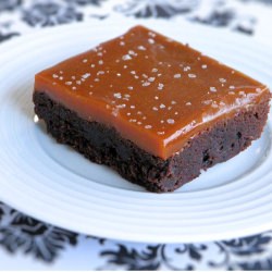 Salted Caramel Nutella Brownies - Recipe photo by vittlesandbits