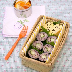Cucumber Maki Bento - Recipe photo by bentozen