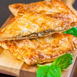 Mushroom, Spinach & Feta Pie - Recipe photo by delicieux
