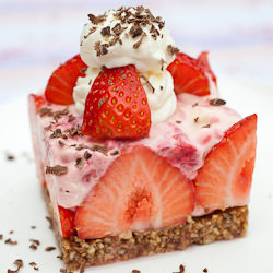 Berry Mascarpone Cream - Recipe photo by Junglefrog