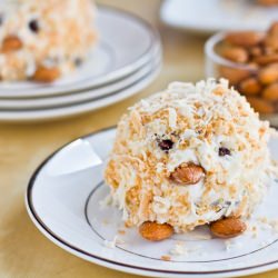 Spring Chick Cupcakes - Recipe photo by ohsheglows