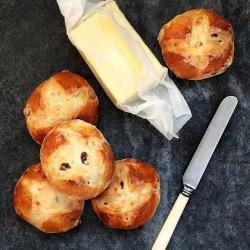 Hot Cross Buns - Recipe photo by thingswemake