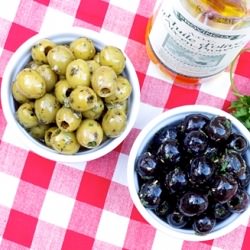 Olives à la Provençale - Recipe photo by gourmantine