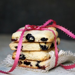 Pebbly Beach Fruit Squares - Recipe photo by vindee