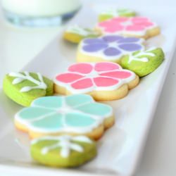 Flower Cookies - Recipe photo by OurEyesEatFirst