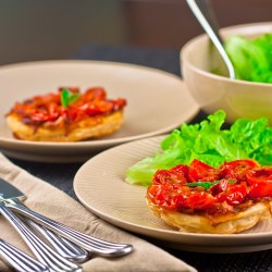 Roasted Cherry Tomato Tarte Tatin - Recipe photo by delicieux