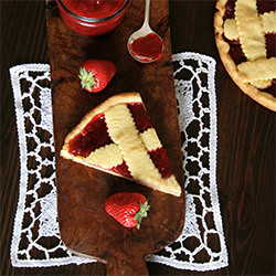 Crostata with Strawberry Compote - Recipe photo by lilla