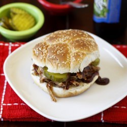 Dr. Pepper Pulled Pork Sandwiches - Recipe photo by bellalimento