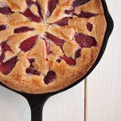 Strawberry Cake - Recipe photo by mbeach