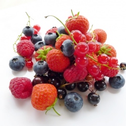 Rumtopf and Srawberries - Recipe photo by Sudden Lunch