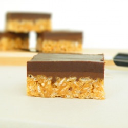 Crispy Peanut Butter Nutella Bars - Recipe photo by vittlesandbits