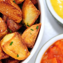 Patatas Bravas - Recipe photo by DailySpud