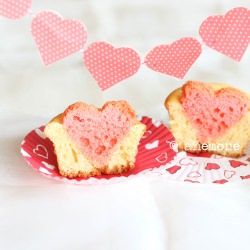 Vanilla Cupcakes w/ A Surprise - Recipe photo by anemone