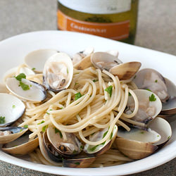 Spaghetti alle Vongole - Recipe photo by noobcook