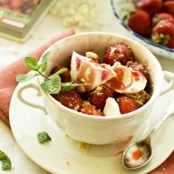 Grilled Strawberries with Ginger - Recipe photo by atria