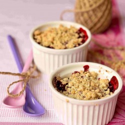Cherry Crumble - Recipe photo by vavynutz
