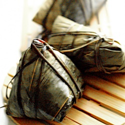 Zongzi/Bakchang (粽子/肉粽) - Recipe photo by pickyin