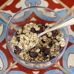 Dark Chocolate Muesli - Recipe photo by thespicyrd